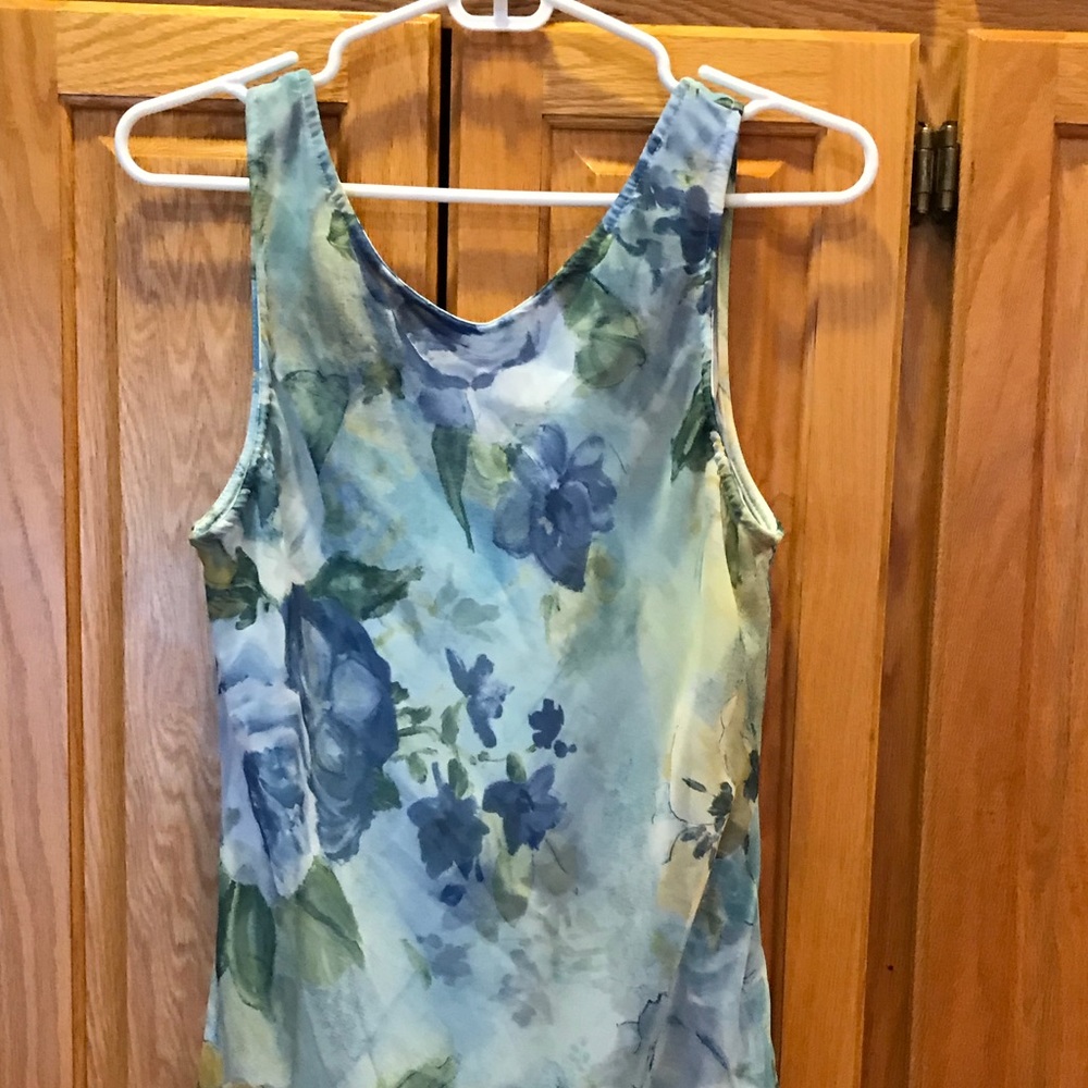Pretty Floral Sleeveless Dress